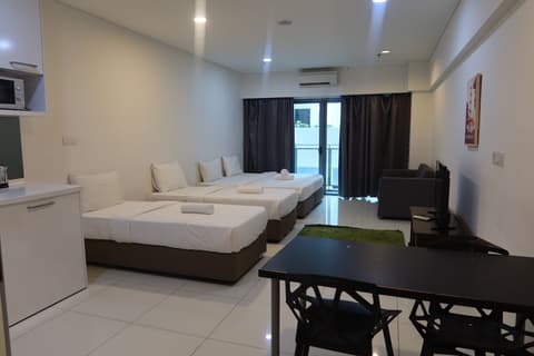 Summer Suites Residences by Subhome, Room