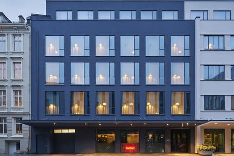 Zander K Hotel, Front of property