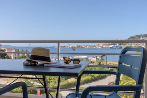 Résidence de Tourisme Ajaccio Amirauté, Terrace/patio