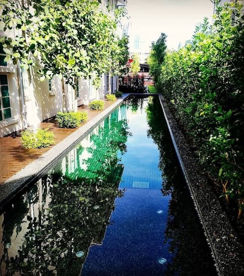 The Edison George Town, Pool