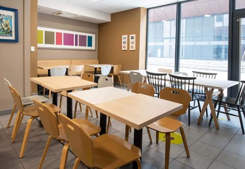 B&B HOTEL Castres Centre Gambetta, Restaurant