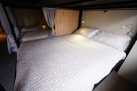 Cavemen Hostel Taipei Station Branch, Room