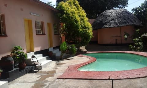 Tatenda Safaris, Outdoor pool