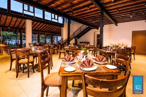 R Degrees Boutique Hotel & Spa, Lobby sitting area