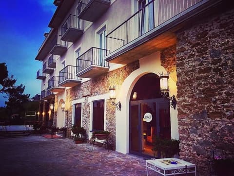 Hotel Garden Riviera, Front of property