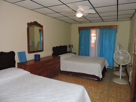 Spindrift Hotel, Room