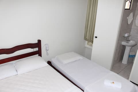 Center 1 Hotel, Room