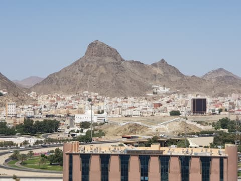 ibis Styles Makkah, Mountain view
