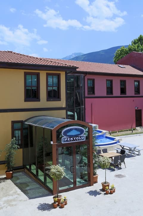 Ipekyolu Hotel, Property entrance