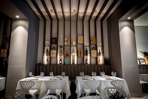 Hotel Fuori le Mura, Food court