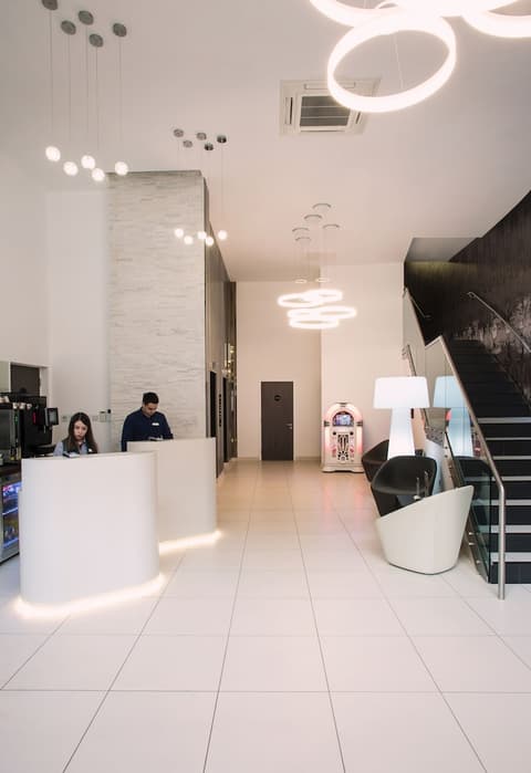 Point A Hotel Glasgow, Reception