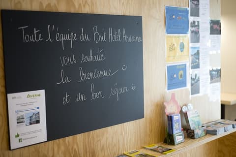 Brit Hotel Essentiel Arverne Clermont Sud, Lobby