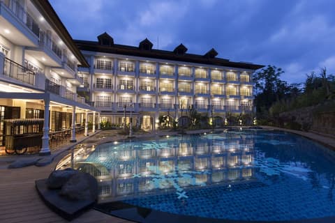 Plataran Heritage Borobudur Hotel, Outdoor pool