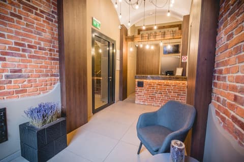 Hotel Lavender, Lobby sitting area