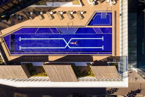 Vibe Hotel Melbourne Docklands, Outdoor pool