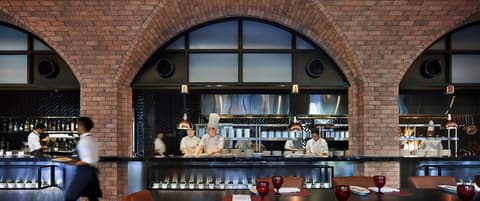 Hotel Stripes Kuala Lumpur, Autograph Collection, Breakfast area