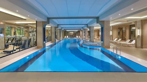 Elite World Grand Istanbul Basın Ekspres, Indoor pool