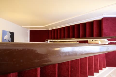 Hooome, Interior entrance