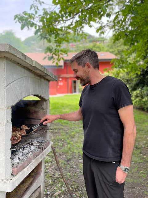 Ostello Casa Rossa, Exterior