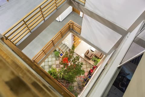 Kuredhi Beach Inn, Interior detail