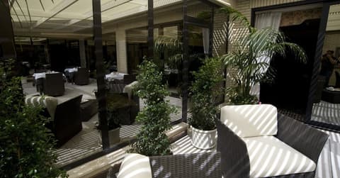 Hotel Leonardo Da Vinci, Exterior