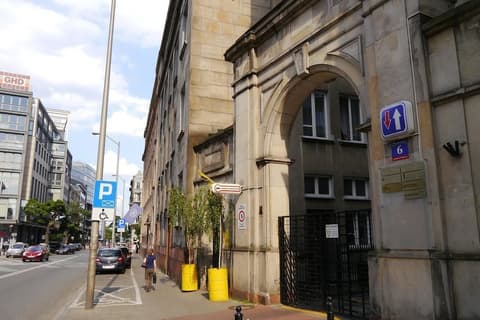 LoftHotel Przychodnia, Front of property