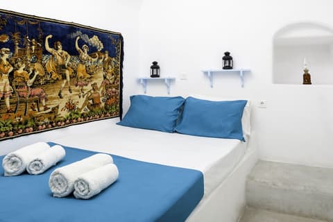 Black Rock Traditional Rooms, Room