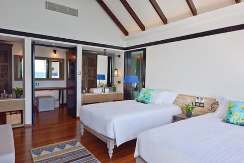 Grand Park Kodhipparu, Room