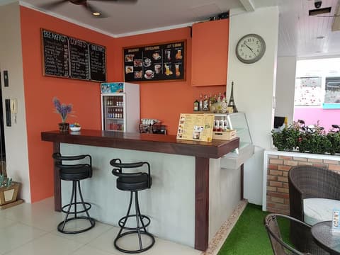 Calypso Patong Hotel, Bar (on property)