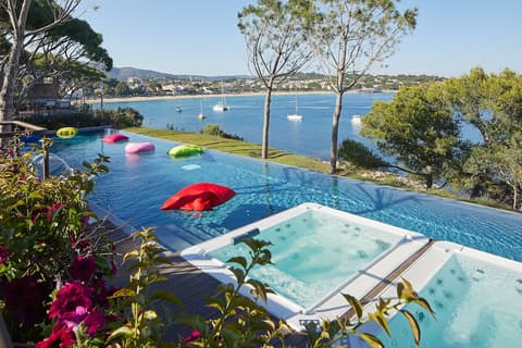 Alàbriga Hotel & Home Suites, Pool