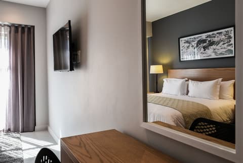 Mint Hotel Rosebank, Room