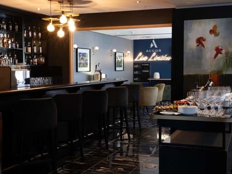 Pullman Cape Town City Centre, Miscellaneous