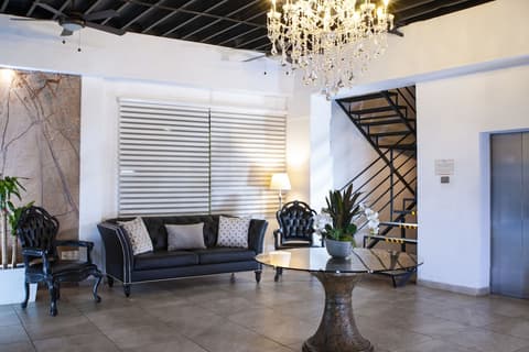 Container Inn Hotel Aeropuerto, Reception