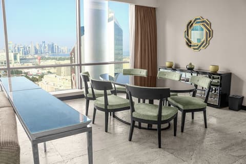 Millennium Plaza Doha, Dining room
