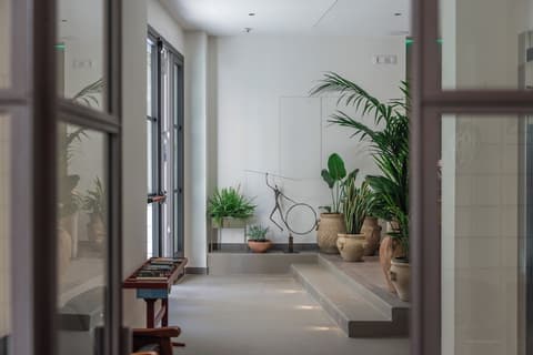 ARCO VECCHIO URBAN SUITE by EPOCA COLLECTION, Interior entrance