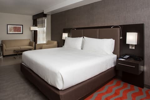 Holiday Inn Express Springfield Downtown by IHG, Room