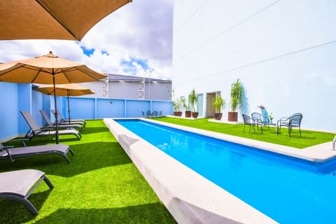 NH Puebla Finsa, Outdoor pool