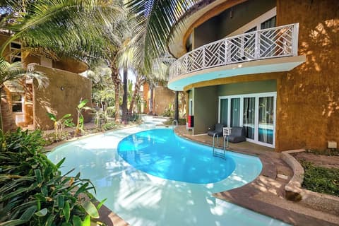 Balafon Beach Resort, Private pool