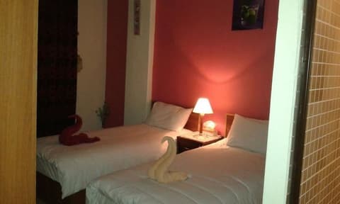 Jordan River Hotel, Room