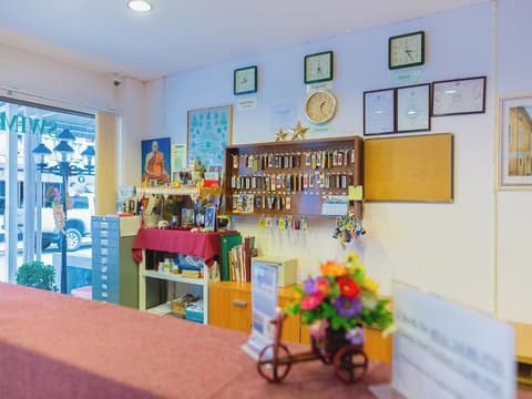 Rabbit Mansion Patong Hotel, Lobby