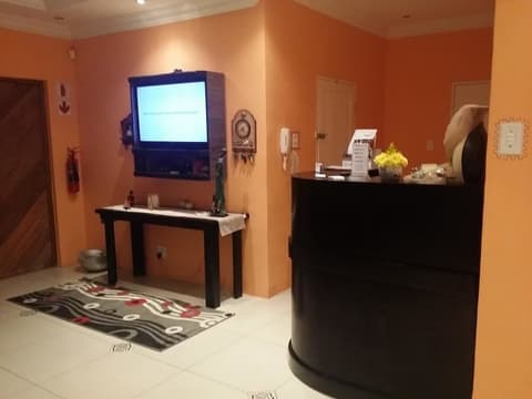 Alicia's B&B, Reception