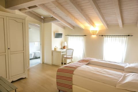 Hotel Villa Moron, Room