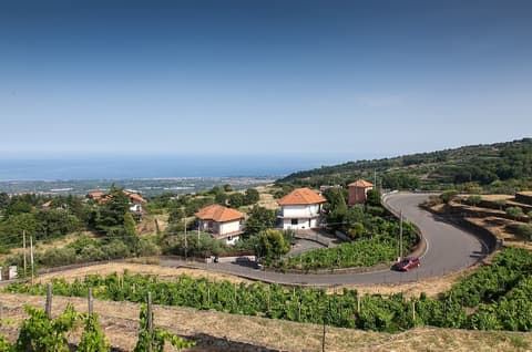 Etnella enoagriturismo Notti Stellate, View from property