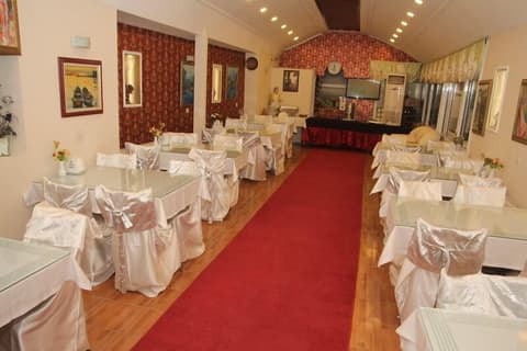 Vatan Hotel, Restaurant