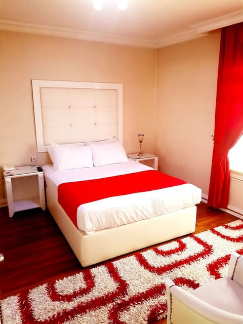 Business Park Hotel, Room