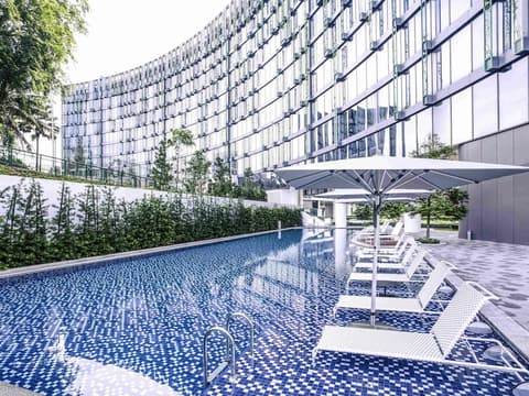 Mercure Singapore On Stevens, Pool