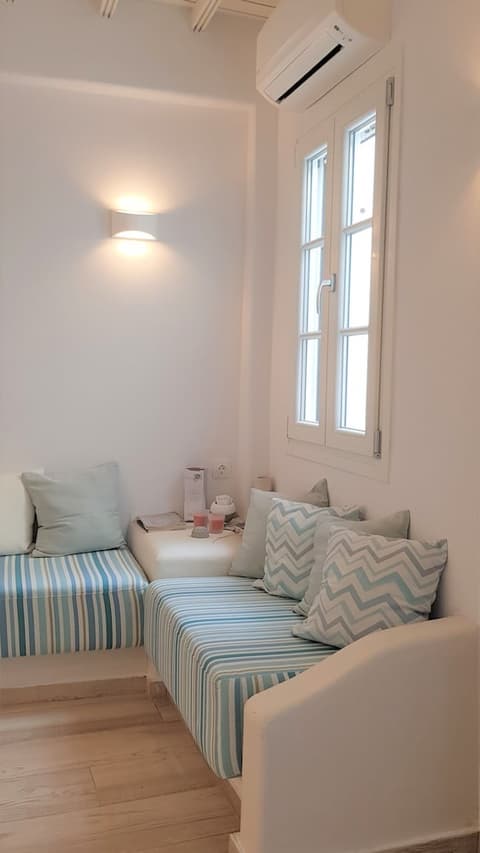 Hotel Lefteris, Lobby sitting area