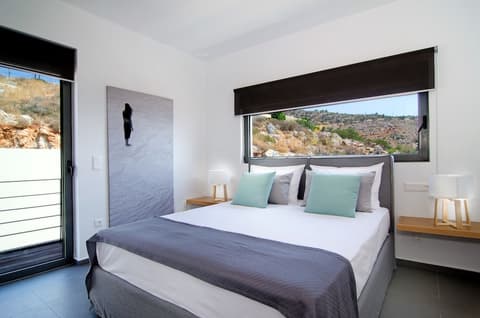 Seametry Luxury Living Apartments Adults Only, Room