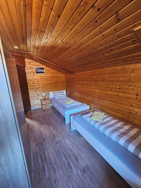 Karawanken Lodge, Room