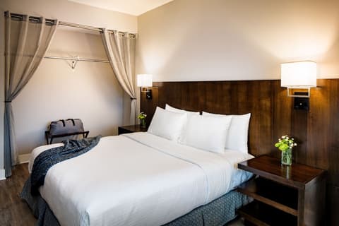 Watt Hotel Rahway, Tapestry Collection by Hilton, Room